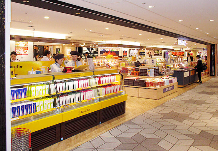 Osaka International Airport Kansai Airports Retail Services A Leading Company In The Travel Retail Industry